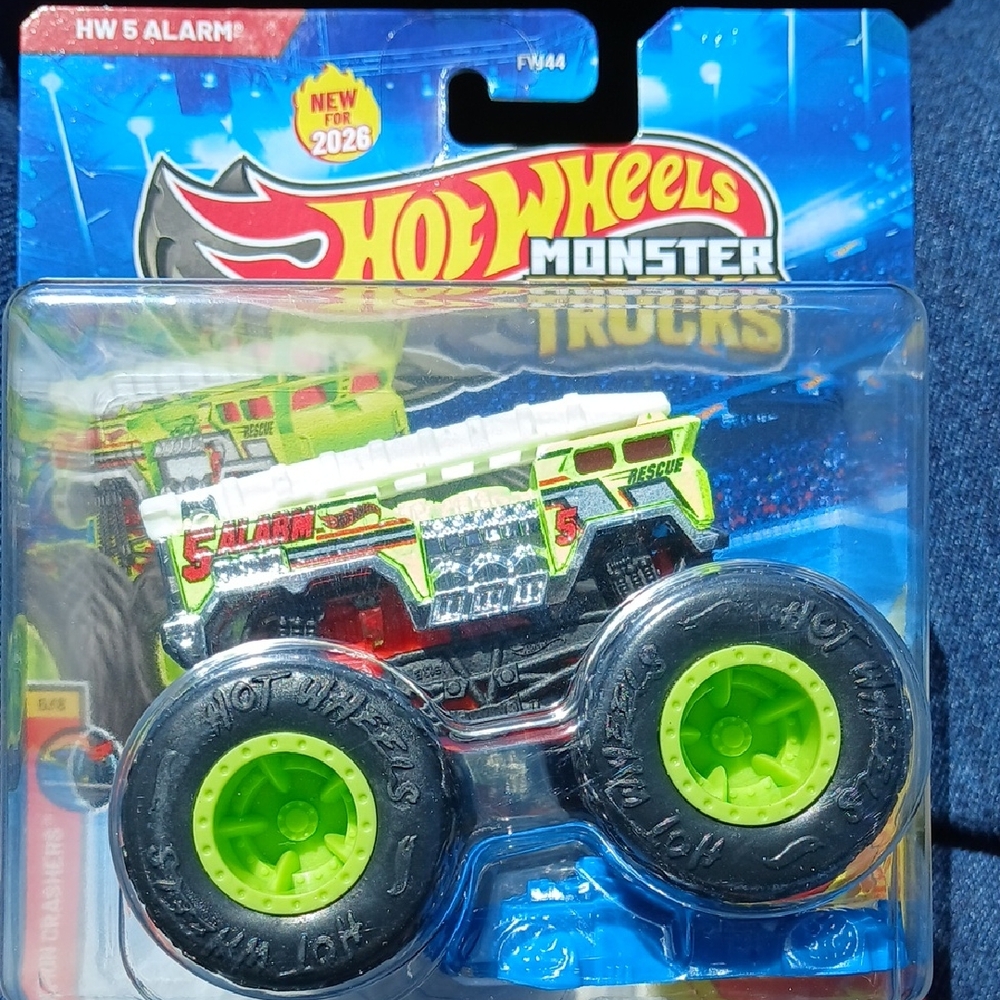 Hot Wheels Monster Trucks HW 5 Alarm Rescue Firetruck - Neon Green